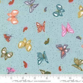Patchworkbaumwolle SongbookA by Moda 45553-18 Schmetterlinge mint