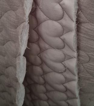 Steppstoff Musselin Stickerei Herzen Fb. Beige