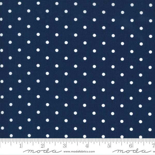 2987-15 Moda Crystal Lane by Bunny Hill Designs Blau mit weißen Punkten