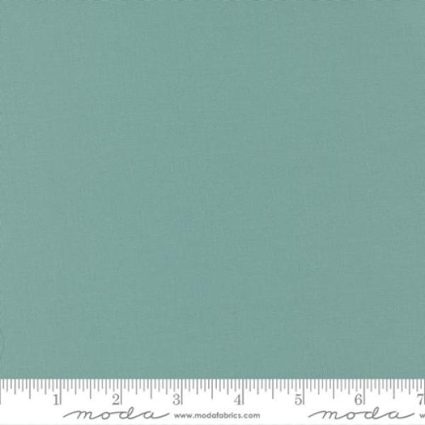 Patchworkbaumwolle Bella Solids Dusty Jade Fb. 38 von Moda